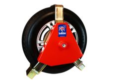 Bulldog Titan Wheel Clamp Suitable for wheel sizes 145, 155 R13 (with no trim). For small cars, caravans, and trailers.

